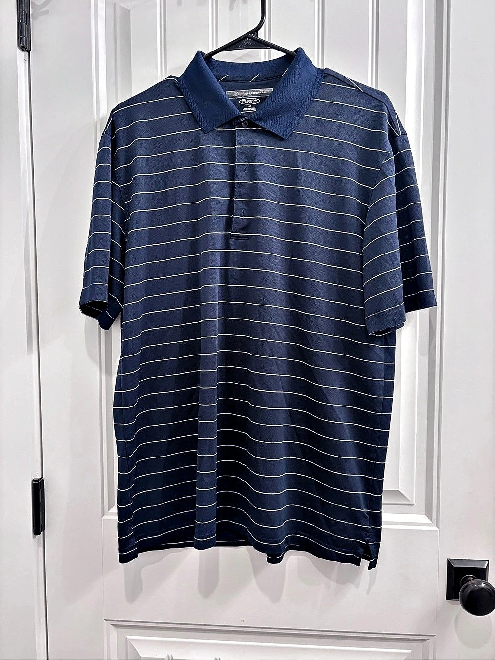 Greg Norman PlayDry polo Striped Polo in Blue & White Size Large Like New